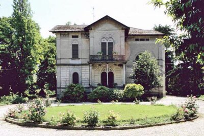 4f2043a47b8d9aa9c3b9648e32d238a4cbd4a60b