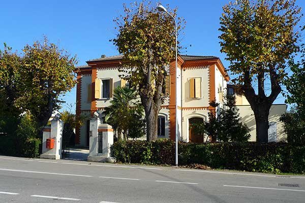 e877bcf73051c4c5461b9b4ec47963f904dd597e