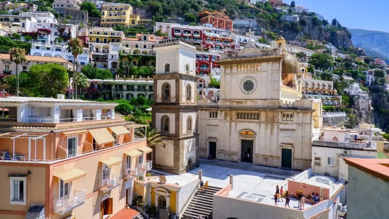 Restaurant on the Beach: A Day of Culinary Delights in Positano