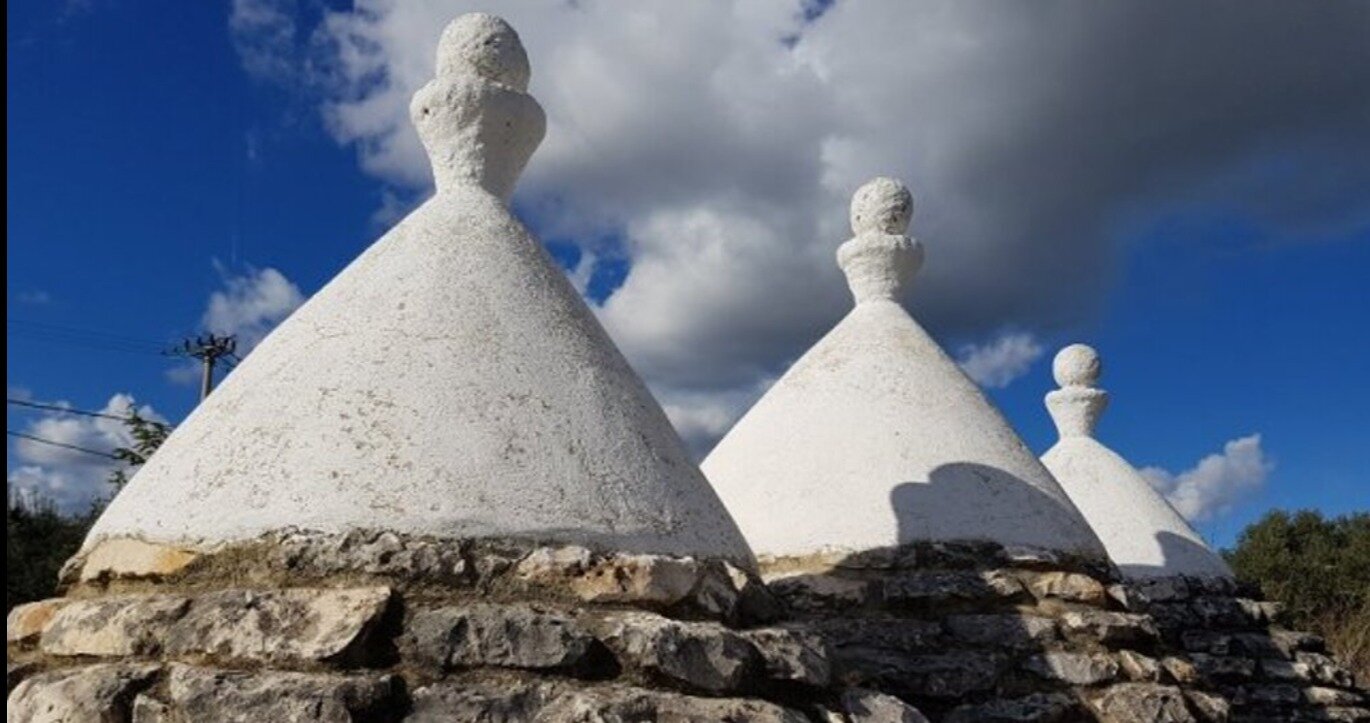 9439-trulli.jpeg