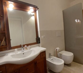 bagno.jpeg bagno.jpeg