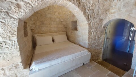 trullo letto.jpeg trullo letto.jpeg