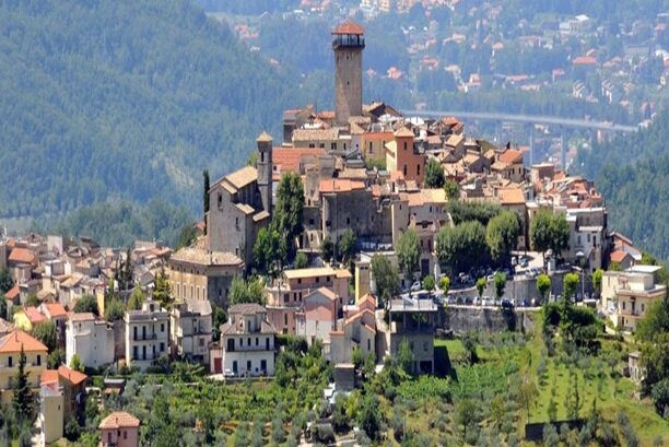 Lo sciame sismico di Campoli Appennino (FR, Lazio) del settembre/dicembre 2009 Lo sciame sismico di Campoli Appennino (FR, Lazio) del settembre/dicembre 2009