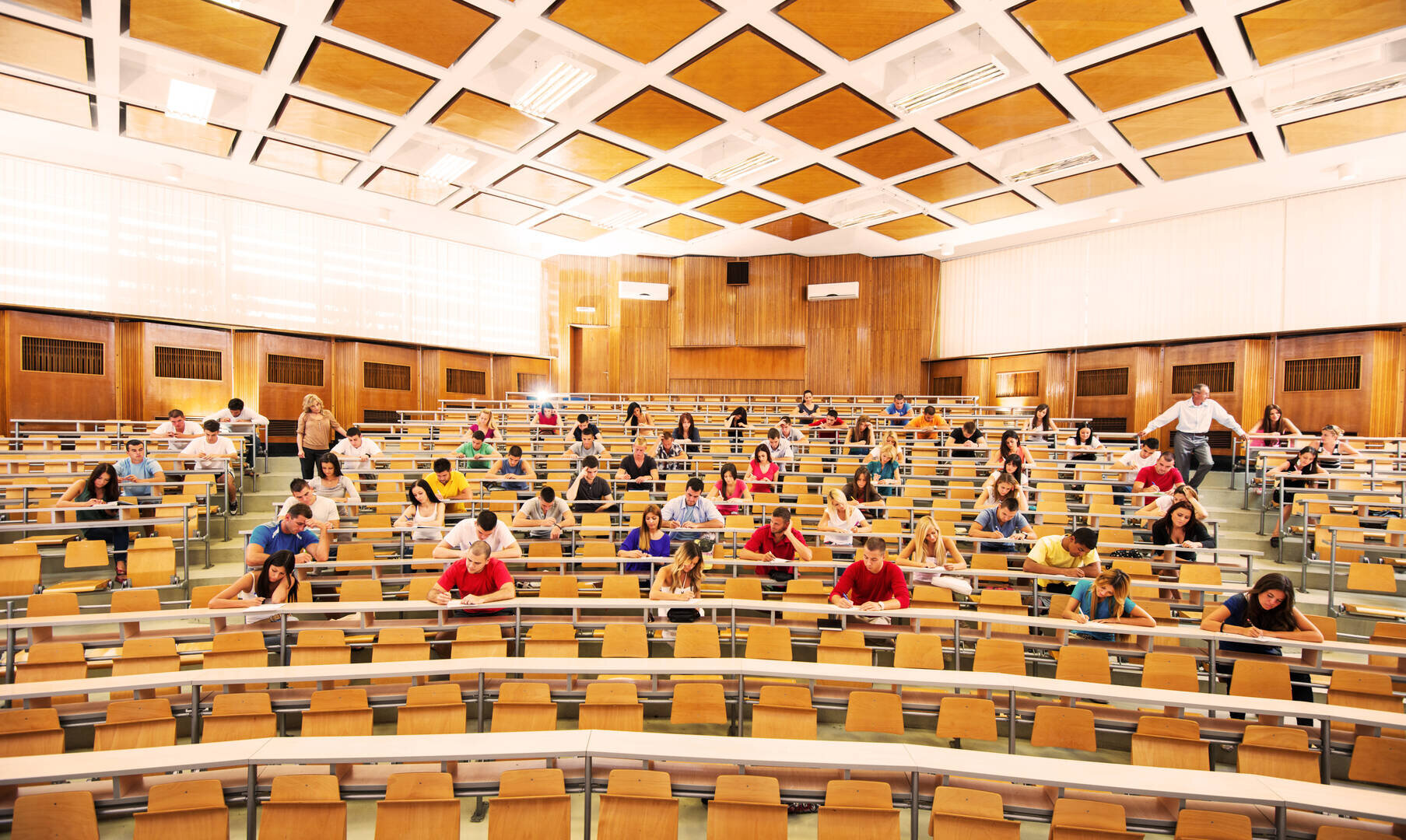 bildungswesen-universitaet-vorlesung-837507944.jpg bildungswesen-universitaet-vorlesung-837507944.jpg