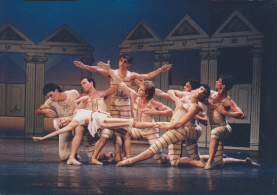 8fb94805-7f24-46b1-aa41-078c1cd9ca5e