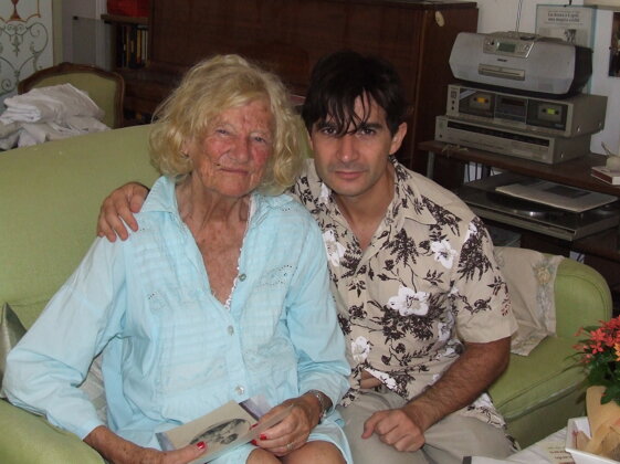 aa8cba93-f7b0-4af0-8893-fd9b2be301d7