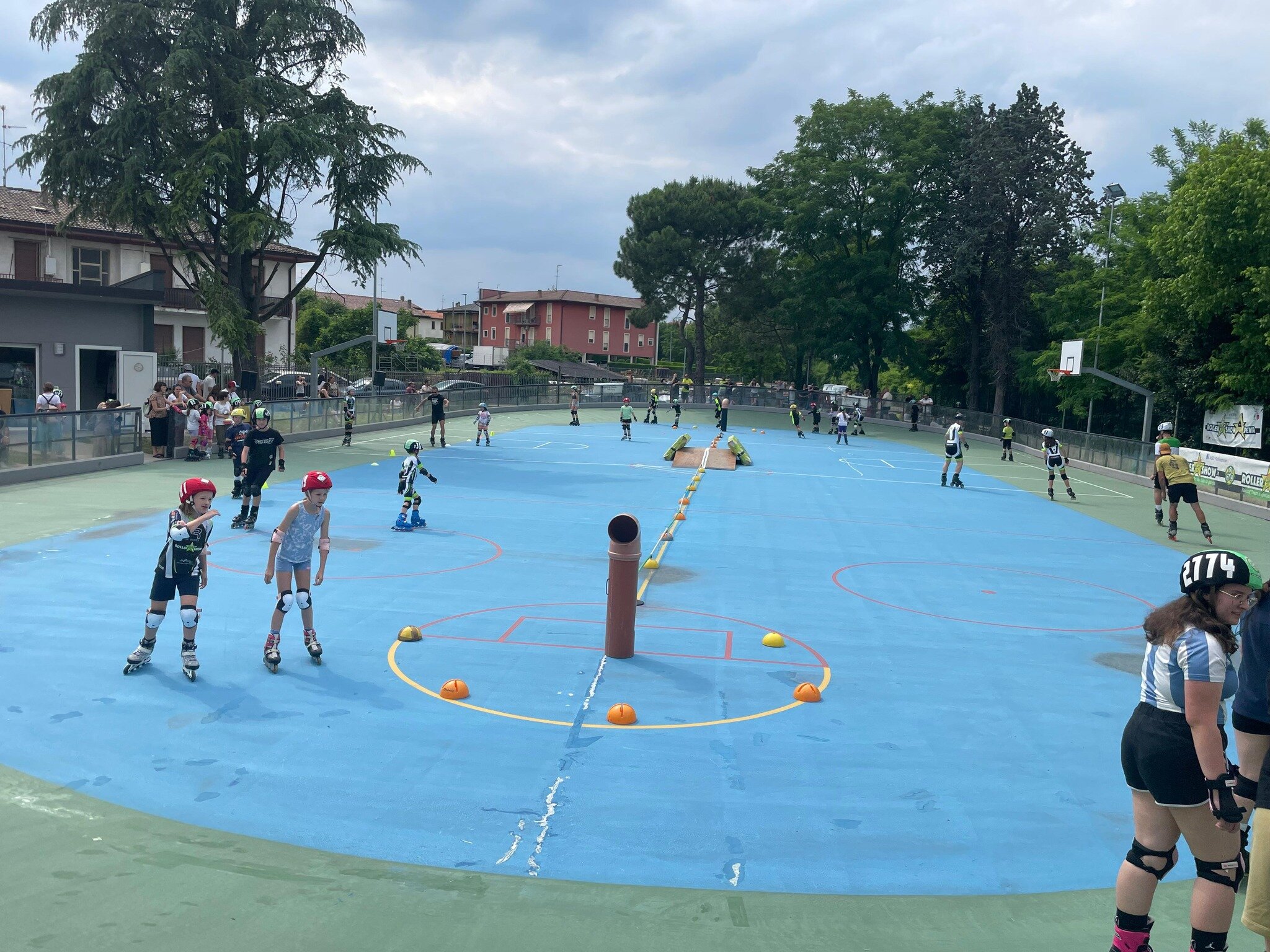 tubi-in-arena.jpeg tubi-in-arena.jpeg