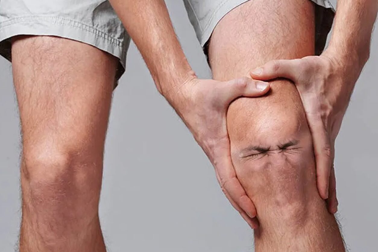 Dolore anteriore al ginocchio nei runner: meglio potenziare anca e core o il quadricipite?