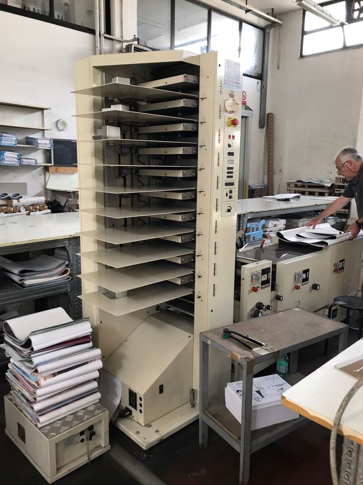 RACCOGLITRICE CUCIPIEGA RIFILO AUTOMATICA CP BOURG