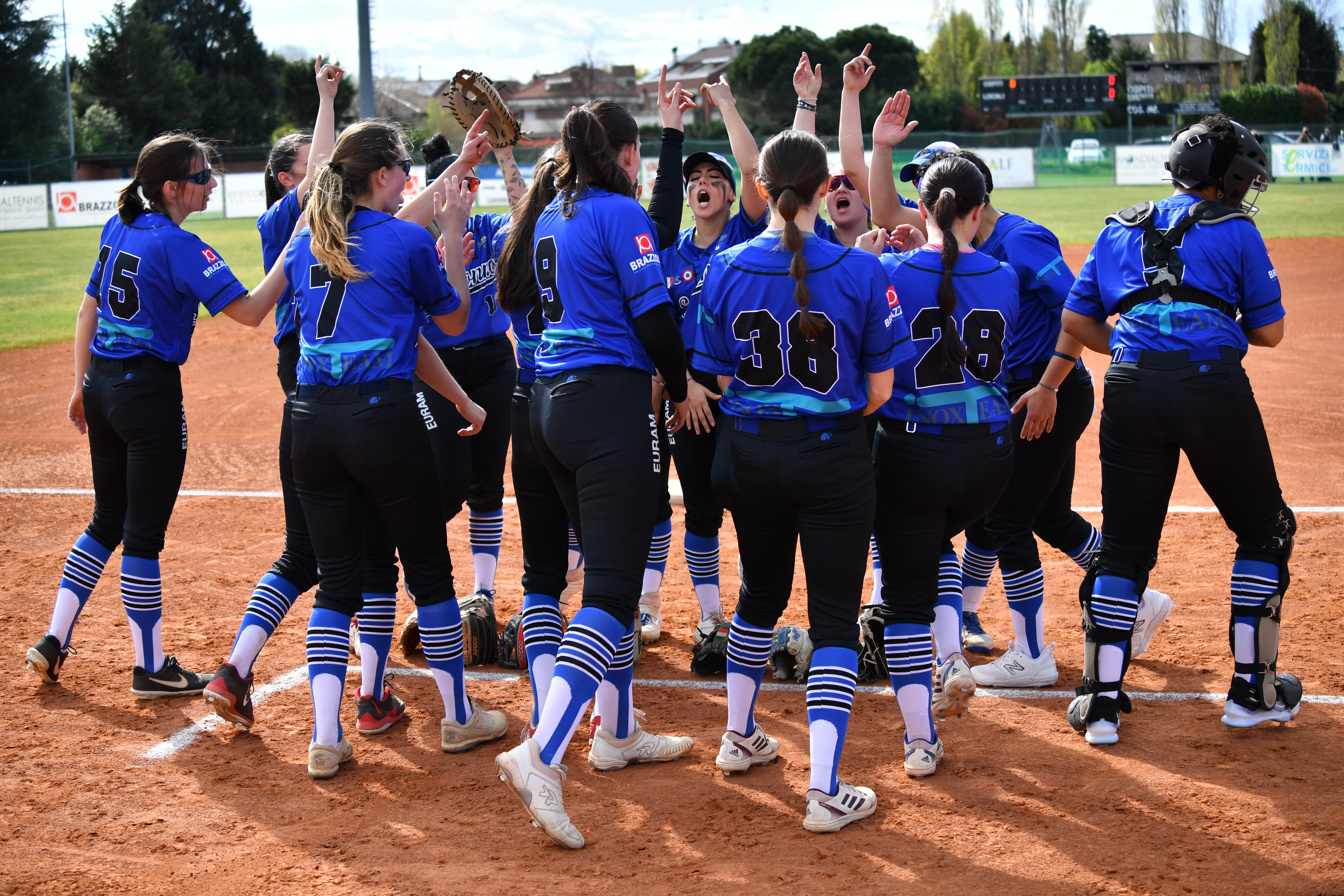 La Inox Team Saronno inizia subito con uno sweep ai danni del Collecchio La Inox Team Saronno inizia subito con uno sweep ai danni del Collecchio