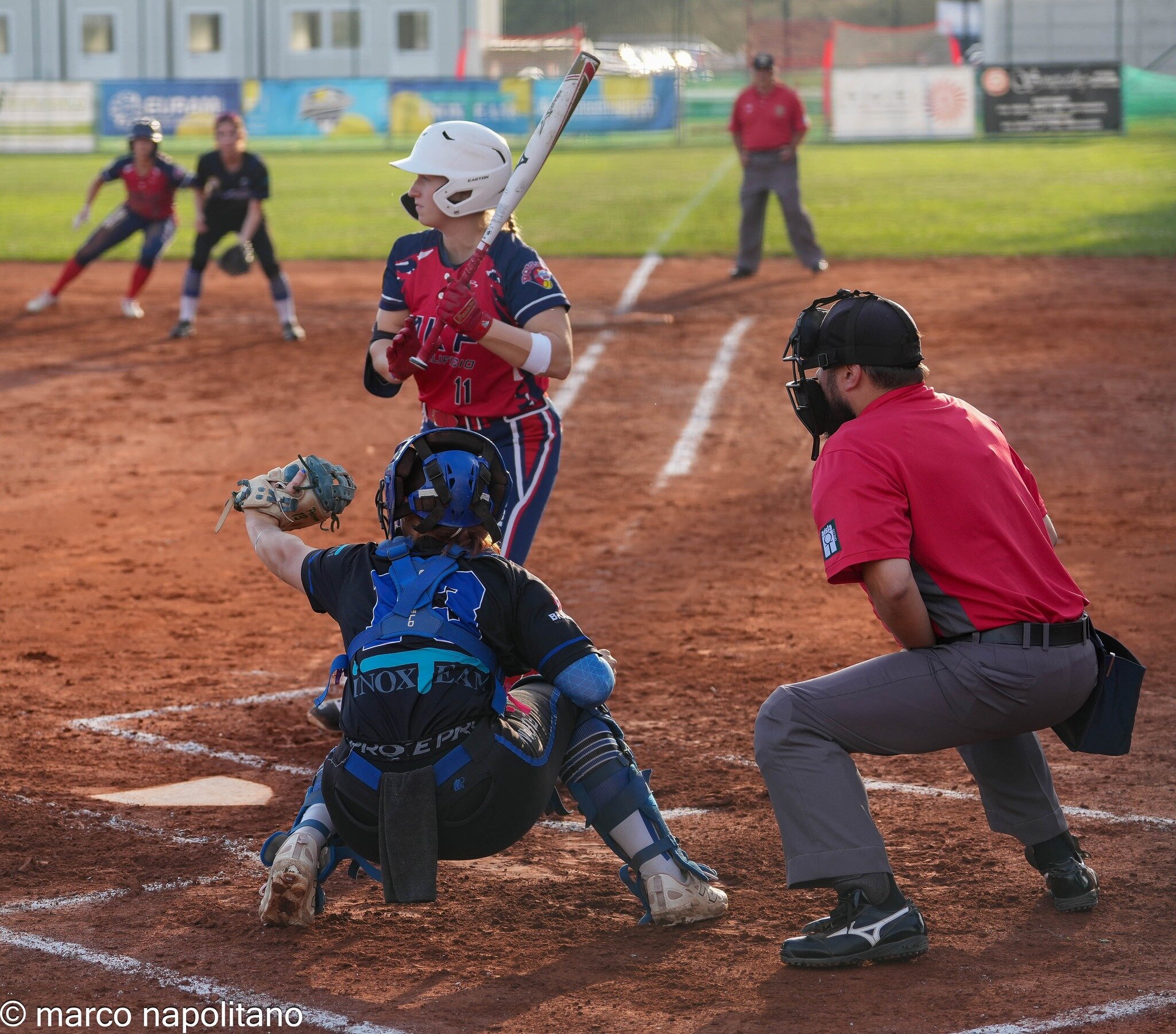 Softball A1: la Inox Team cade due volte contro la MKF Bollate nella semifinale scudetto. Martedì alle 1830 a Bollate gara 3 ed eventuale 4