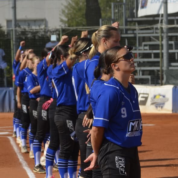 Softball A1: una MKF opaca lascia due vittorie alla Rheavendors Caronno. Softball A1: una MKF opaca lascia due vittorie alla Rheavendors Caronno.