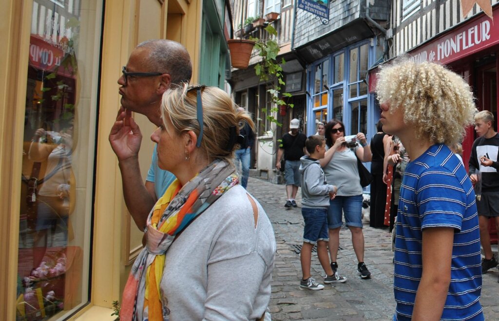 70770efa-3646-48fd-a5b8-d96a9868b60e 70770efa-3646-48fd-a5b8-d96a9868b60e