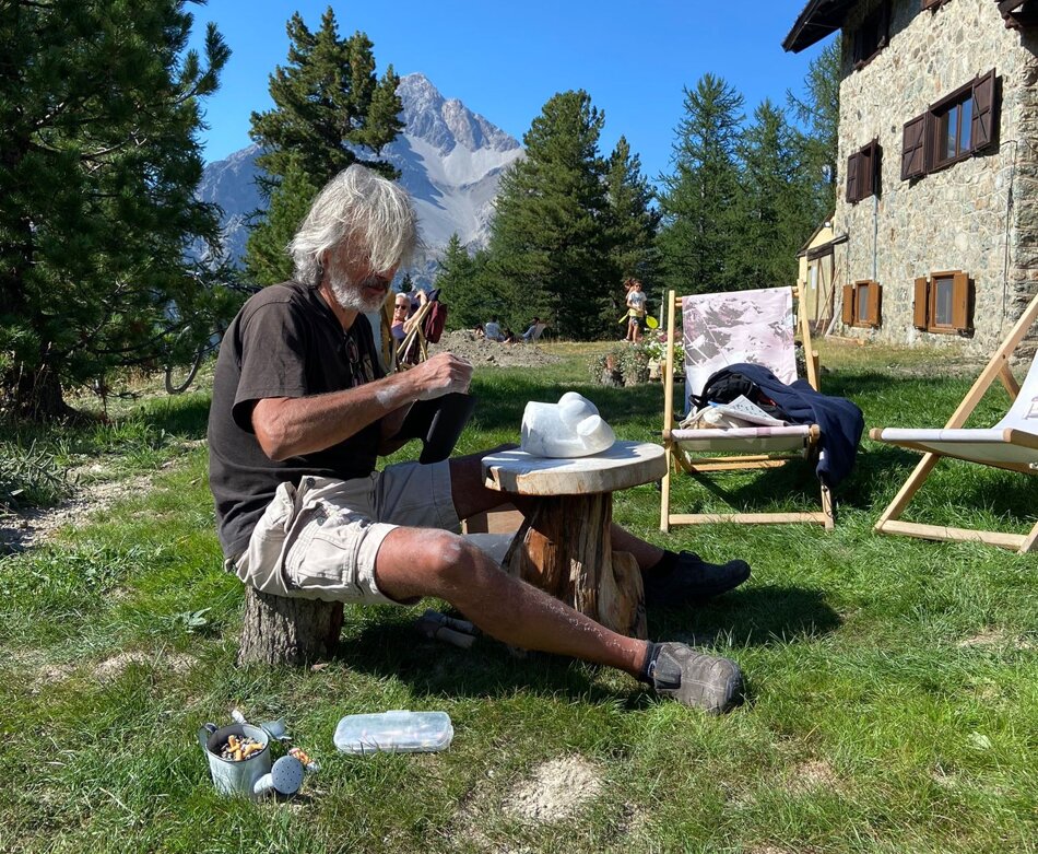 0275f16d-fe85-484d-a483-da3f572460f6