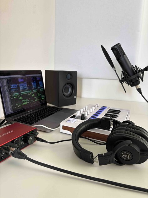 9 - tecnologie musicali.jpeg 9 - tecnologie musicali.jpeg