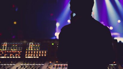 corso-tecnicoaudio-luci-palcoscenico.jpeg