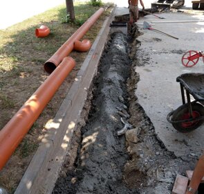 Tubazioni Rifacimento linea di raccolta acque piovane