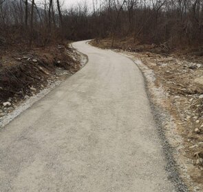 Misto cementato Realizzazione di pista ciclabile in area parco con misto cementato