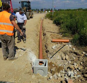 Tubazioni Nuova linea accolta acque piovane con pozzetto di raccolta