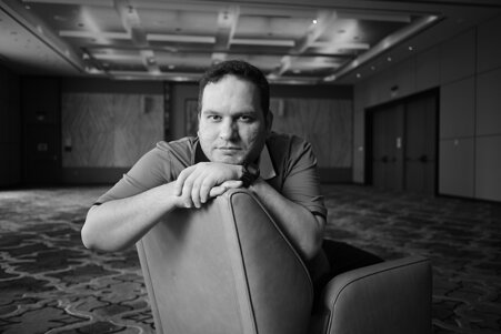 director_s portrait_hasan hadi.jpeg