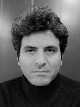 cutting_through_rocks_اوزاک یوللار-director_mohammad_reza_eyni.jpeg