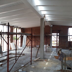 Tetto a vista in legno lamellare