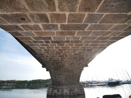 75bbb6f1f7439a893893fa1bd0b9076572f4284e