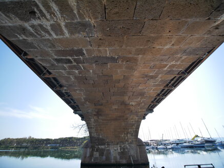 9b5e8776ccc4ecb95e6e0417ba420e2d37c92fd5