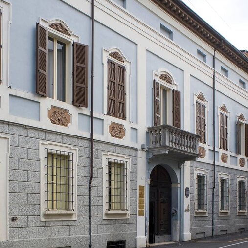 palazzo_sirotti_gaudenzi_contrada.jpeg