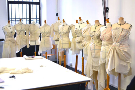 dcf5803df06932f56f28aa3fd81d3dc38349004d