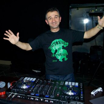 DJ WILLY gran veglione di carnevale del comitato di Serravalle Sesia DJ WILLY gran veglione di carnevale del comitato di Serravalle Sesia