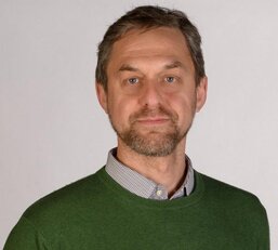 dbdb3a40-5aa6-453f-9639-2e8d3b9d8394