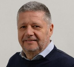 305924eb-2435-458d-9b34-3864a3b041c6