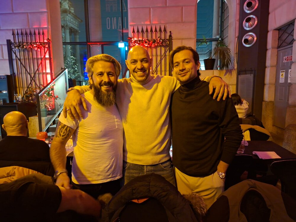 meglio tenerseli amici.jpeg