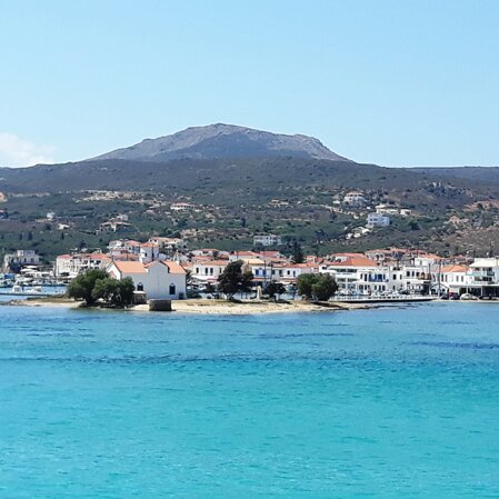Elafonisos in traghetto da Pounda
