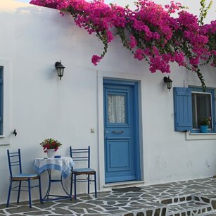 Antiparos market street