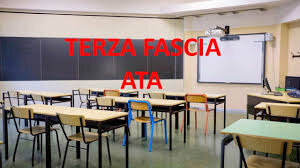 Graduatorie terza fascia ATA: chi ha conseguito la CIAD entro il 30 aprile rimane in graduatoria, gli altri depennati.