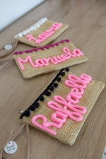 pochette-personalizzabile-con-nome-e-nastri-decorativi