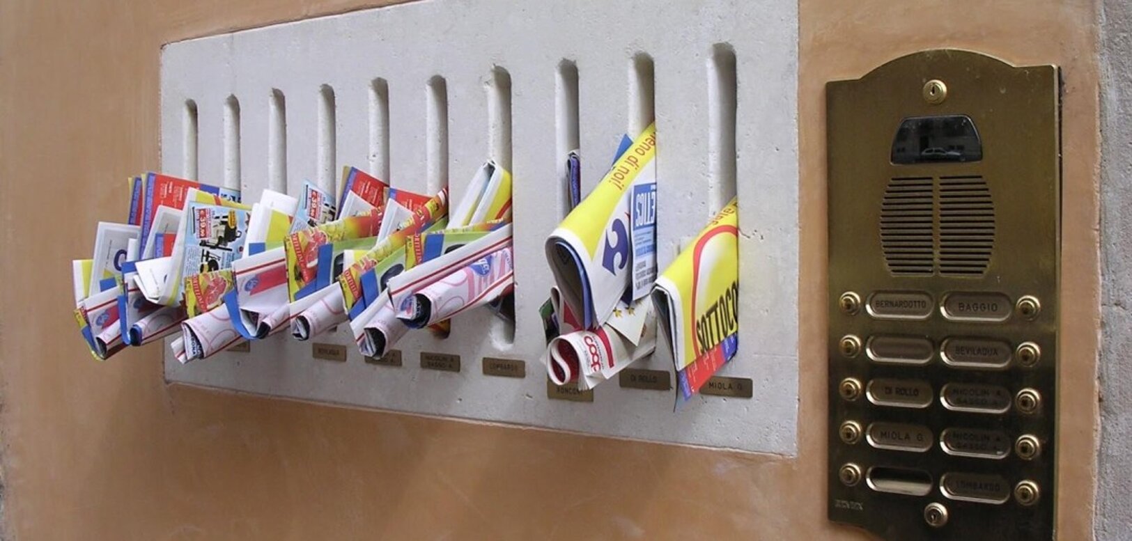 volantinaggio in cassetta