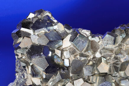 9ff29ebc98cae74459a5a2565d6adee296111685