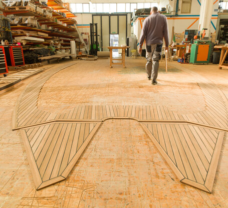 ATS Servizi Nautica Realizzazione ponti e coperture per barche