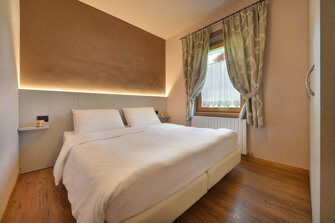 012 camera b.jpeg 012 camera b.jpeg