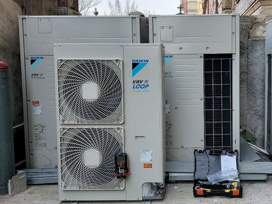 b1d4265e2bf4f682b4b6d82a45f189c34e12dbb3