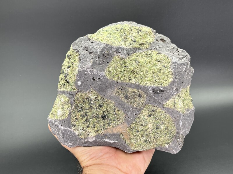 olivine-165-x-15-x-12-cm