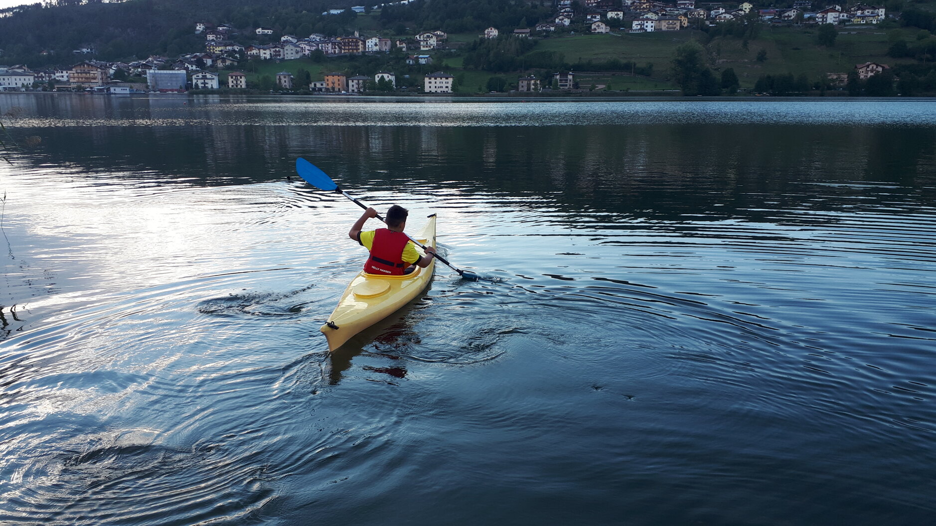 03 in canoa sul lago della serraia.jpeg 03 in canoa sul lago della serraia.jpeg