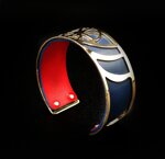 brac007-bracciale-basso-dorato-con-inserto-in-similpelle-blu-scuro