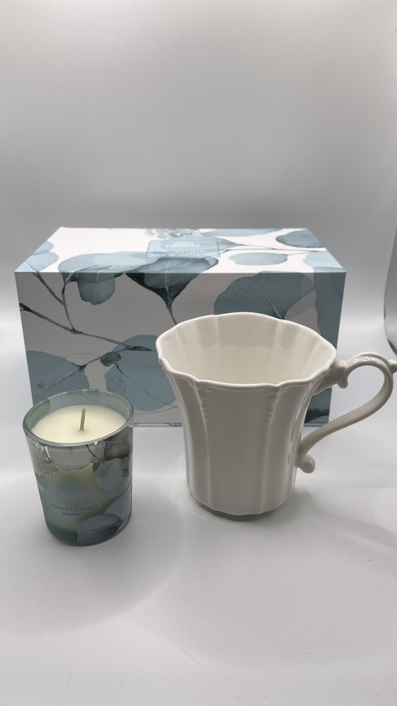 set-candela-profumata-mug-porcellana-botanic-azzurro-hervit-creations