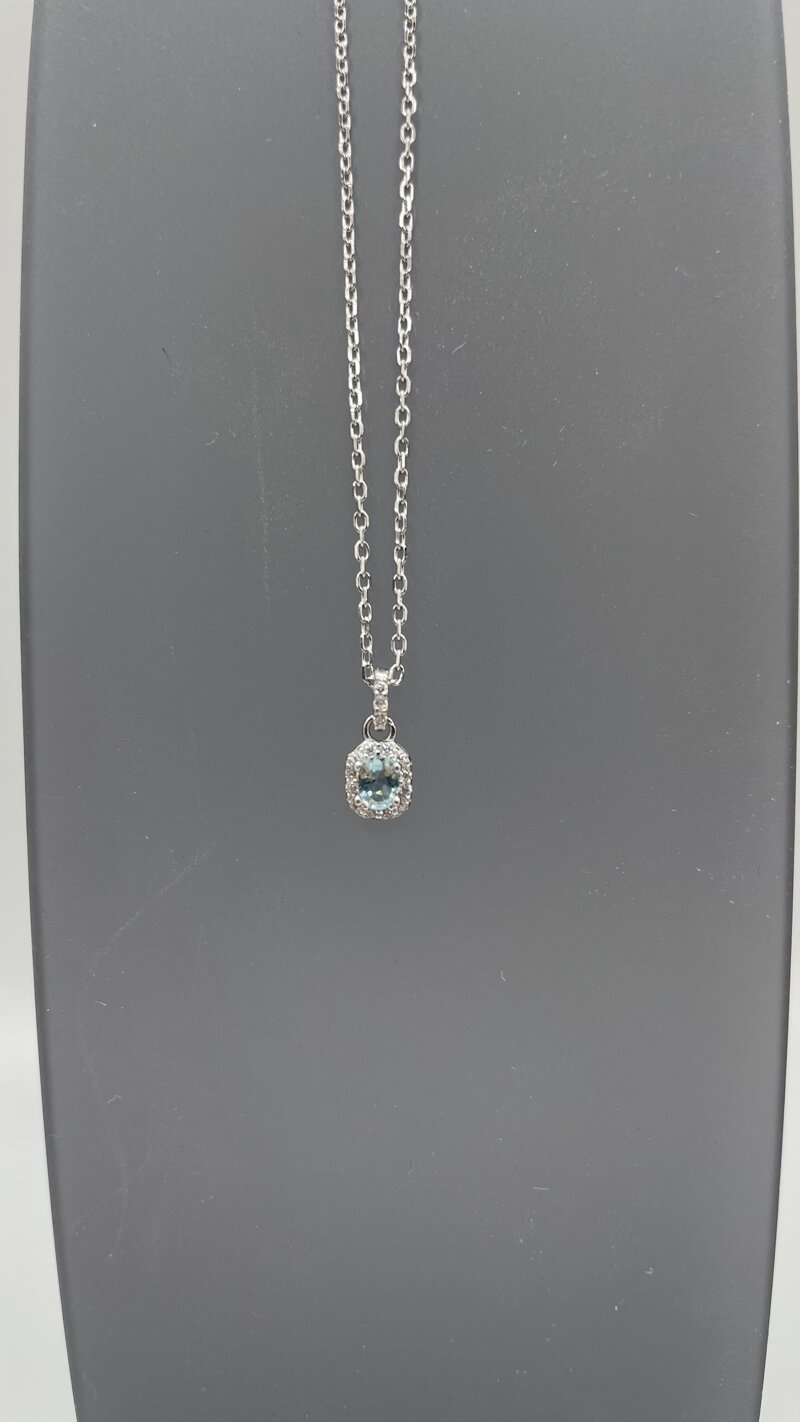 girocollo-in-argento-925-rodiato-con-zirconi-bianchi-e-zircone-ovale-acquamarina-centrale