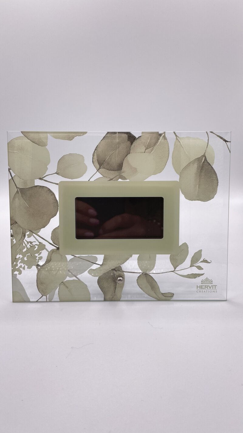 orologio-digitale-botanic-vetro-verde