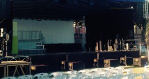 onstage_051.jpeg onstage_051.jpeg